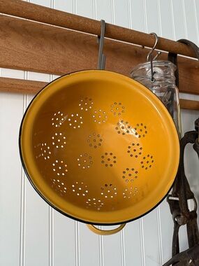 Very Vintage Yellow Enamel Colander - Classic Kitchen Strainer